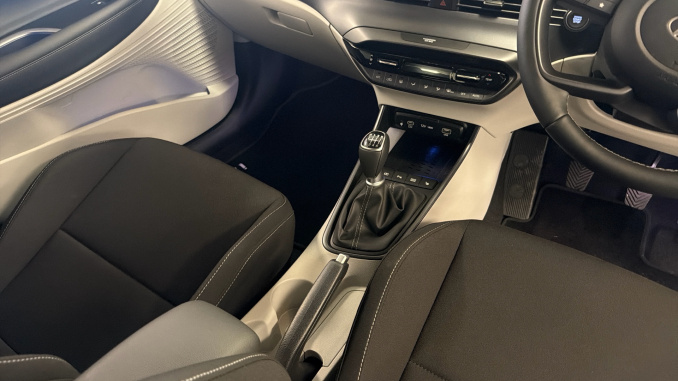 Hyundai i20 1.0T GDi 90 Tech Line 5dr Petrol Hatchback - Image 14